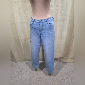 Celebrity Pink Womens Sky Blue Relaxed Jeans Skinny. 32in Inseam